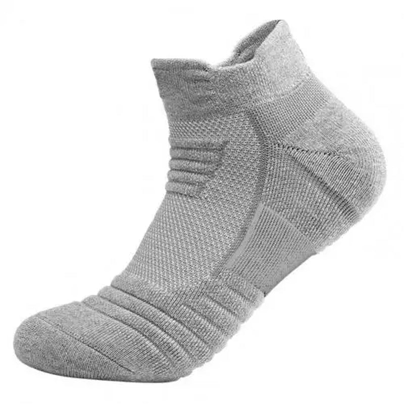 Men Socks Solid Color Thickening Cycling Running Football Basketball Soccer Socks Sports Anti-Slip Thicken Thermal Socks Men